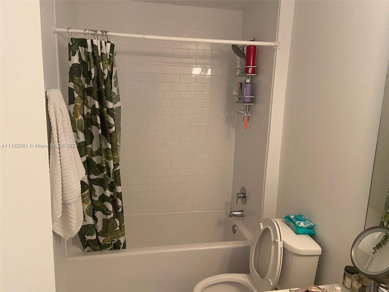 6dd28e9b-403 151 SE 1st St, Miami FL 33131 — #A11162061