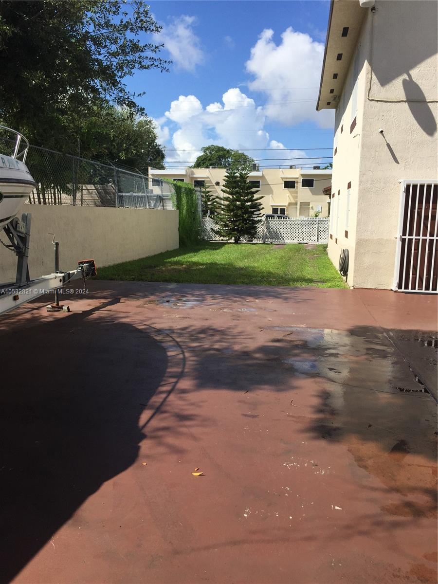 160 NW 27th St, Miami FL 33127 — #A10532821